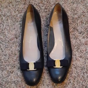 Salvatore Ferragamo 11b Fabric Bow Navy
